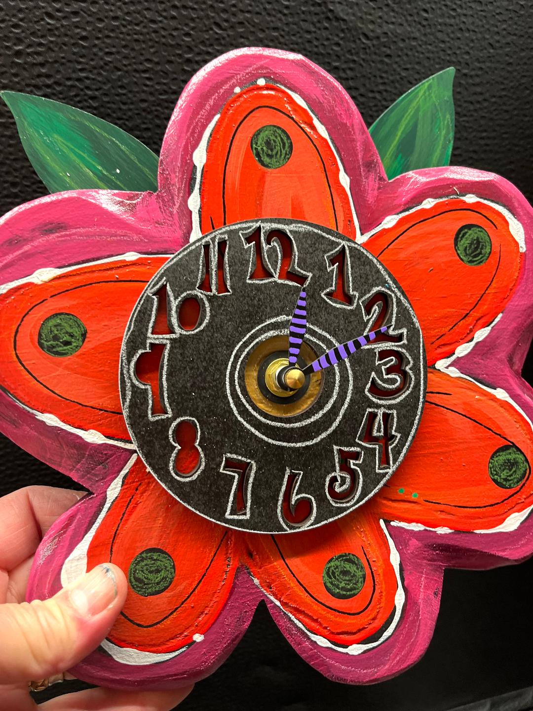 Clock-Sm. Daisy